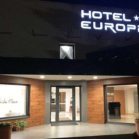 Hotel Europa إيبلاغ المظهر الخارجي الصورة